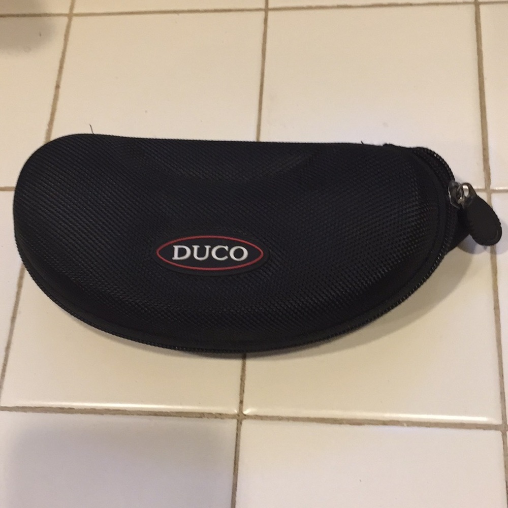 DUCO glasses case
